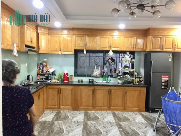 Bán Nhà 5 Tầng Hoàn Công Mặt Tiền Bình Trưng Tây 110m2 Ngang 7 Giá 9.5 tỷ