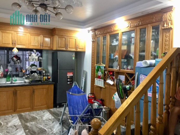 Bán Nhà 5 Tầng Hoàn Công Mặt Tiền Bình Trưng Tây 110m2 Ngang 7 Giá 9.5 tỷ