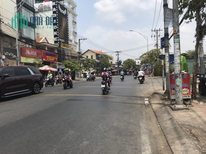 Bán Nhà C4 Trung Tâm Trường Thọ Hẻm Xe Hơi Đặng Văn Bị 75m2 Giá 5.199 Tỷ