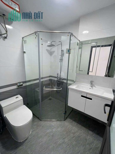 Nhà Lệ Mật, Việt Hưng, đẹp xây mới ở ngay, lô góc thoáng sáng, 30m2x 5 tầng, 3 tỷ