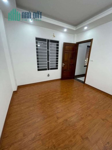 Nhà Lệ Mật, Việt Hưng, đẹp xây mới ở ngay, lô góc thoáng sáng, 30m2x 5 tầng, 3 tỷ