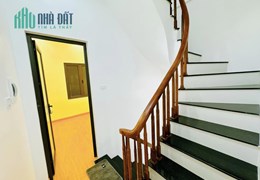 Gấp. Phố Giang Văn Minh, mặt tiền khủng 16m, 60m2, 5 tầng, nhỉnh 28 tỷ