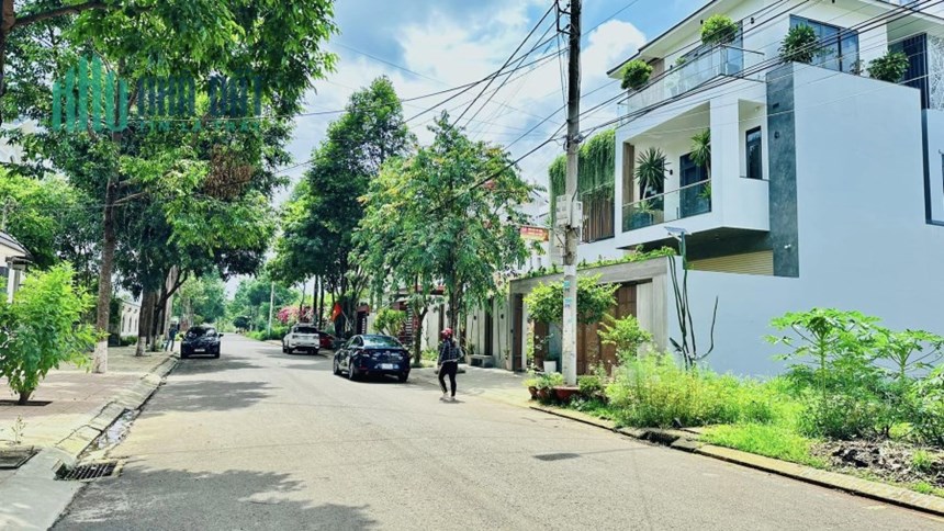 Bán Nhà Mặt Tiền Công Viên, Ngang 5 Mét, Kinh Doanh Tốt, Ngợp 7 Tỷ