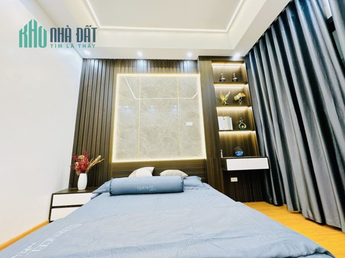 HOT HOT NHÀ ĐẸP CẦN BÁN NHANH NGÕ RỘNG OTO TRÁNH HAI MẶT THOÁNG 45M PHƯƠNG MAI , ĐỐNG ĐA CHỈ NHỈNH