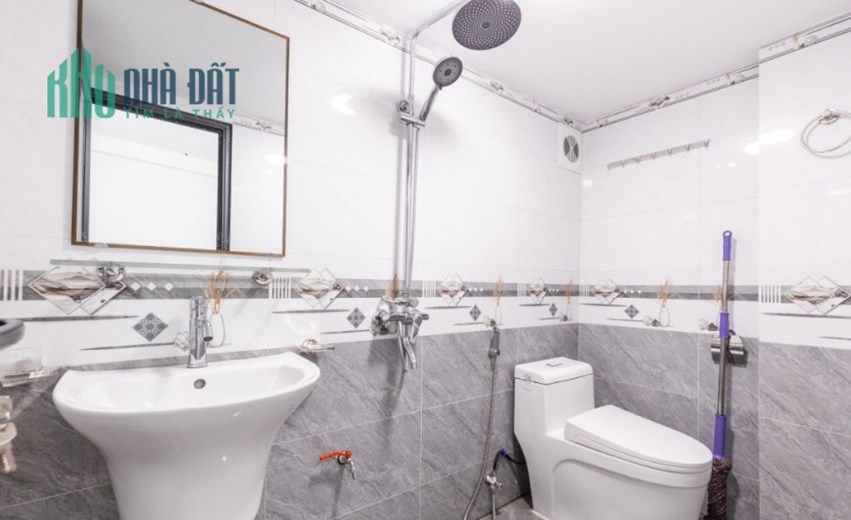 Trần Thái Tông, ban công, cửa sổ, thang máy, 25m2, 4tr1 có fix