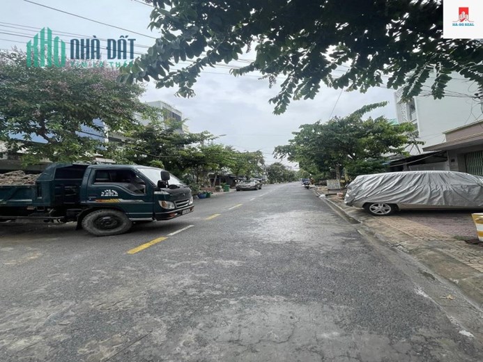 Bán gấp nhà hẻm xe hơi, Nguyễn Văn Tăng, Long Thạnh Mỹ Thủ Đức, gần chợ, 90m2, giá cưa đến 4 tỷ.