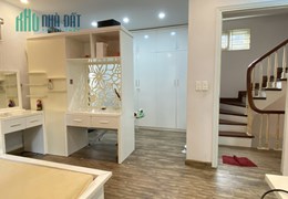 BÁN GẤP NHÀ QUẬN HAI BÀ TRƯNG – OTO TRÁNH – SỔ RIÊNG – 40M2 X 5 TẦNG X 4.5 TỶ