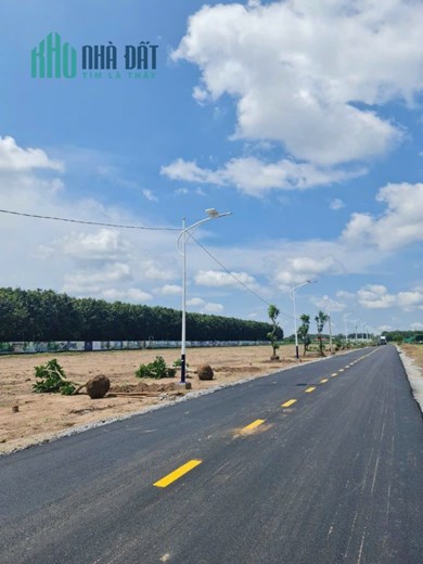 cần bán nhanh lô đất 200m2 full thổ ngay cạnh trường tiểu học dân cư hiện hữu giá chỉ 3,5tr/m2.
