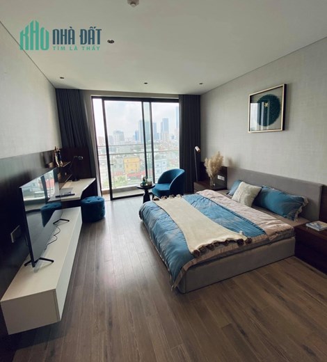 Bán nhà 3 tầng MT chợ Hàn gần Bạch Đằng, Q. Hải Châu. Đang cho thuê 100tr/th. Giá 28 tỷ