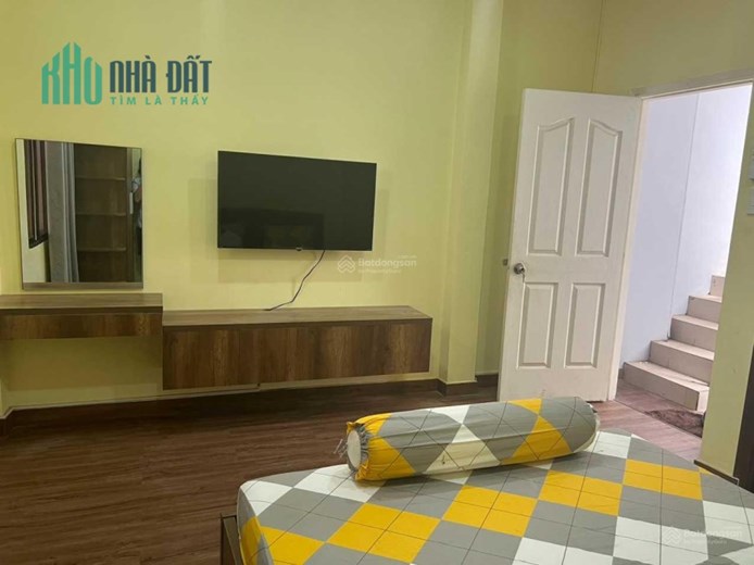 Cho thuê căn hộ dịch vụ, full nội thất, phòng mới, xách valy vào ở ngay