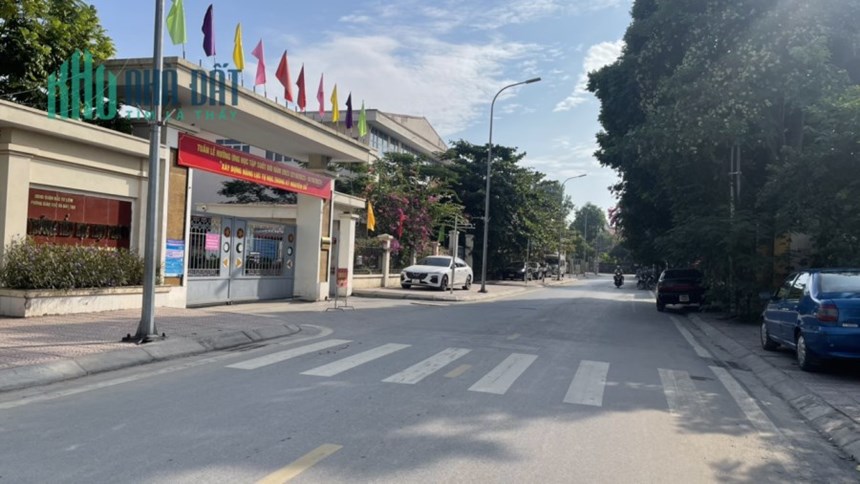 Bán nhà  Gần Trường Tiểu Học Thụy Phương, 10m ô tô tránh. 6 Tầng 3.6 Tỷ,
Bắc Từ Liêm 0965283789