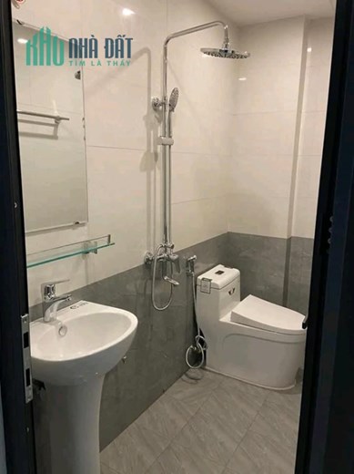 NHÀ TT ĐÔNG ANH - NGÕ THÔNG - TÔ VÀO NHÀ - Ô CHỜ THANG MÁY 70M 4TẦNG GIÁ 4.X TỶ.