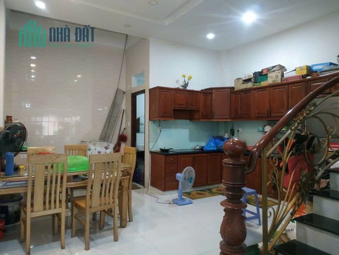 Định Cư Úc Bán Gấp Nhà Mặt Tiền Hoàng Văn Thụ, Víp Tân Bình, 81m2, 3 Tầng Mới, Nhỉnh 18 Tỷ TL.