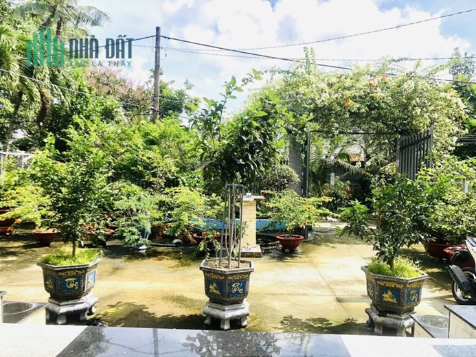 Cần bán biệt thự 420m2 sân vườn mái thái cực đẹp Nhị Bình , Hóc Môn , giá siêu rẻ 