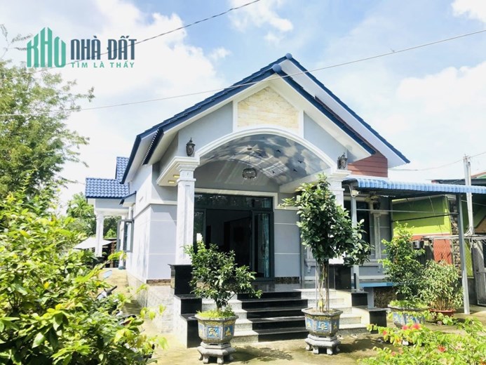 Cần bán biệt thự 420m2 sân vườn mái thái cực đẹp Nhị Bình , Hóc Môn , giá siêu rẻ 