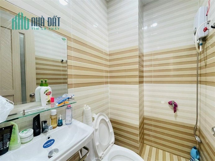CHDV Thích Quảng Đức 28m2 full nội thất, có Thang máy