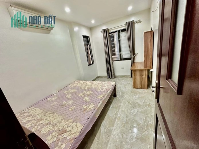 "Bán nhà Khương Hạ,36m2,5 tầng,6.3m,4.5 tỷ, nội thất đầy đủ, ngõ rộng"