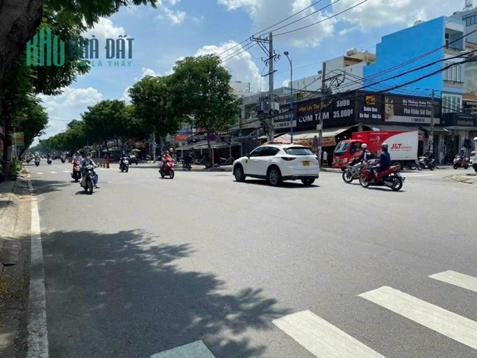 Bán nhà Mặt tiền Bình Long - giao  Văn Cao - Thạch Lam, DT: 7.8x19m, 2 Tầng cũ, 14.2 tỷ (TL)