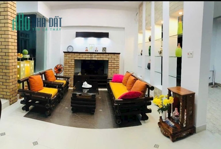 Bán gấp căn nhà đường Nguyễn Thị Minh Khai trung tâm TP vũng  tàu giá tốt