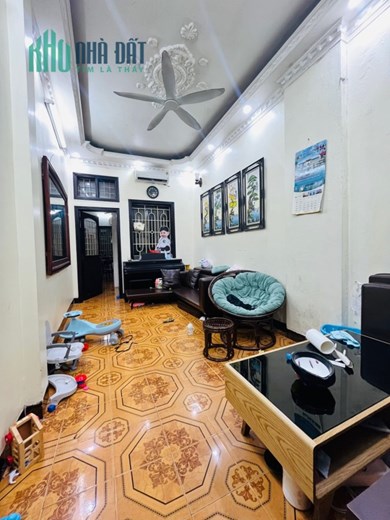 BÁN NHÀ NGHĨA TÂN CẦU GIẤY, 60M2, 4 TẦNG, OTO VÀO NHÀ, 9.1 TỶ.