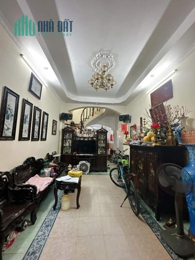 Nhà Võng Thị Tây Hồ 43m 5 Tầng 4.3 tỷ Nhà đẹp gần hồ Tây