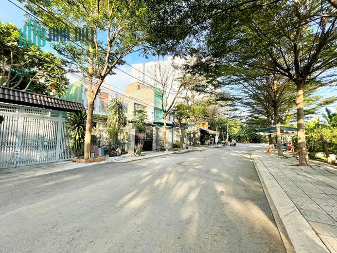 Nhà Phạm Văn Chiêu,4.2 m x 14m, 4 tầng, hẻm 5m thông chỉ 6.1 tỷ