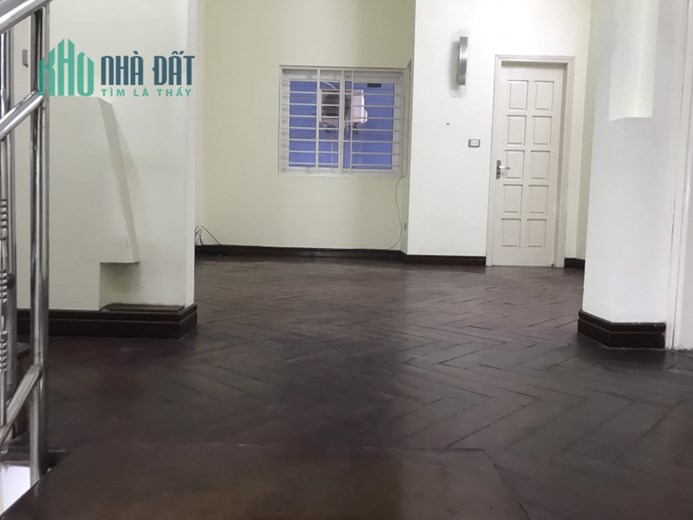 Cần Tìm Khách Thuê Nhà Riêng Biệt Hoàng Hoa Thám, quận Ba Đình