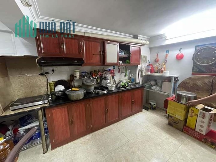 Bán Nhà Ngõ 82 Phố Yên Lãng 30m2 x 4 tầng, mặt ngõ ở sướng kinh doanh sầm uất, ô tô đỗ cửa vào nhà,
