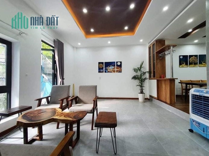 Chào bán căn nhà 2 tầng.DTĐ tới 70m .kiệt 2m5 lê duẩn cách đường chỉ 2 căn nhà