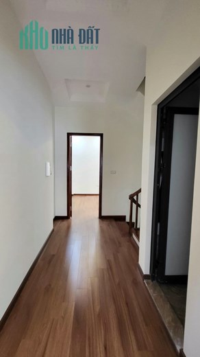 Bán nhà 40m x 5T Nguyễn Văn Cừ gần Plaschem  giá chỉ nhỉnh 3 tỷ TL. LH: 0936123469