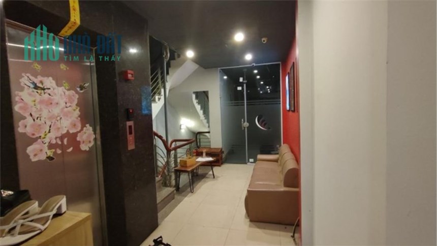 Cho Thuê Nhà Riêng  mặt ngõ ô tô tránh phố Tạ Quang Bửu