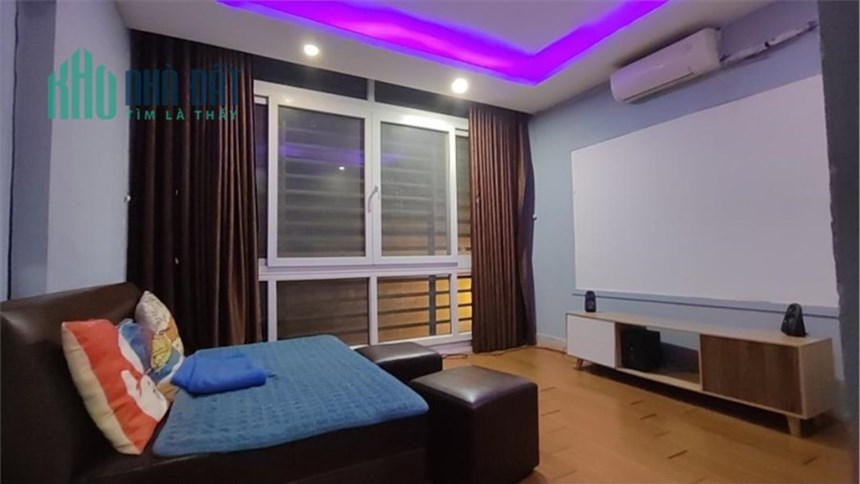 Cho Thuê Nhà Riêng  mặt ngõ ô tô tránh phố Tạ Quang Bửu