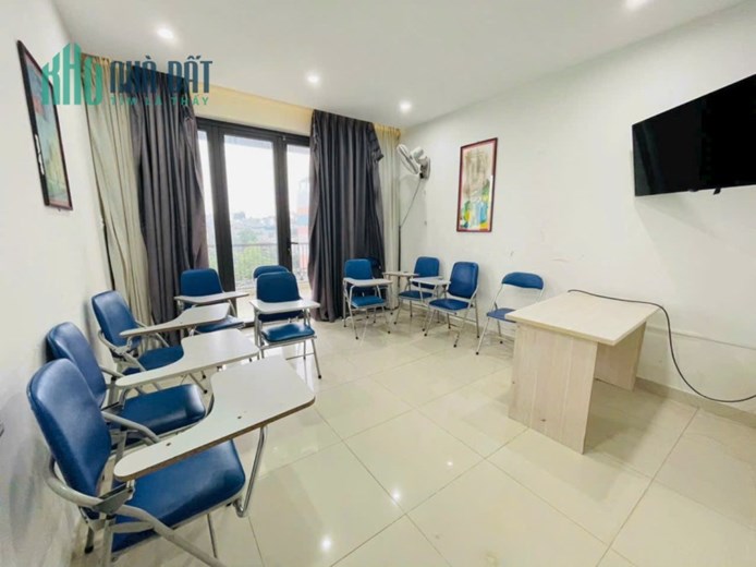 Cho Thuê Nhà 5 tầng Mặt Tiền Nguyễn Văn Thoại - Mỹ An