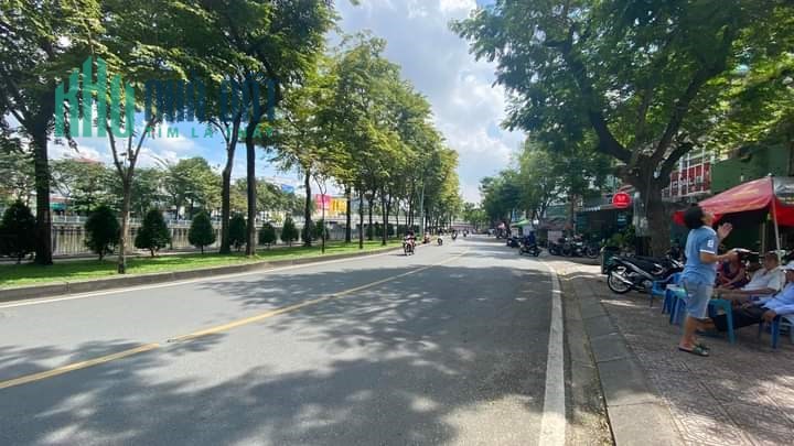 BÁN ĐẤT MẶT TIỀN VIEW SÔNG - HOÀNG SA, P TÂN ĐỊNH, QUẬN 1 - 301M2.  NGANG HIẾM 17,9 X 17,5M - 133 TỶ