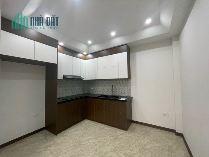 NHÀ MỚI TRẦN CUNG ĐẸP Ở MGAY - TỔNG 4 PHÒNG  - VÀI BƯỚC RA PHỐ