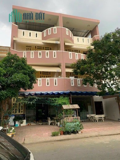 Hàng ngợp bank ,chính chủ cần bán gấp 20p căn hộ dịch vụ thu nhập 100tr tháng,lh 0966943807