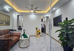 Nhà Mặt Tiền ngay Đồng Nai, Tô Hiến Thành Quận 10, 53m2, Kinh Doanh