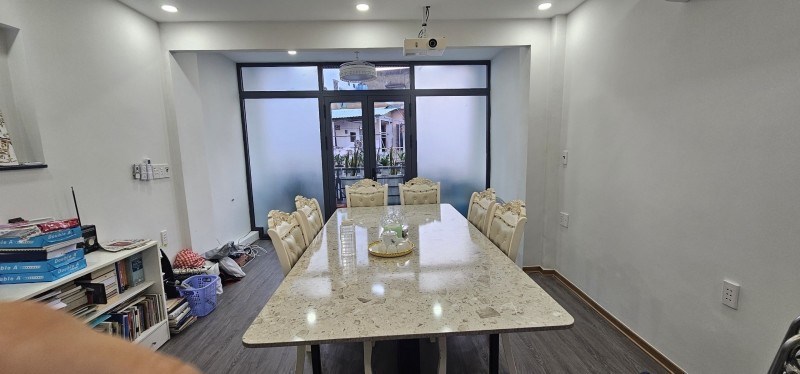 Nhà Mặt Tiền ngay Đồng Nai, Tô Hiến Thành Quận 10, 53m2, Kinh Doanh