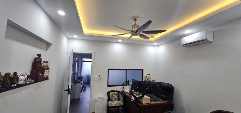 Nhà Mặt Tiền ngay Đồng Nai, Tô Hiến Thành Quận 10, 53m2, Kinh Doanh