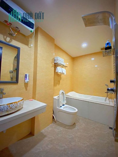 Cho thuê căn hộ 2 giường ngủ, full nội thất