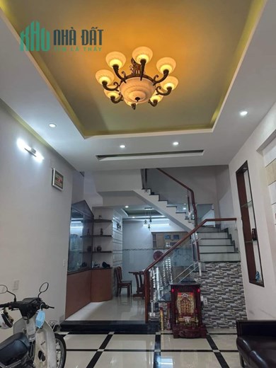 BÁN NHÀ - HƯƠNG LỘ 2 - BÌNH TÂN - HẺM 6M - 4,5MX12,5M - 4 TẦNG ĐẸP - GIẢM GIÁ BÈO