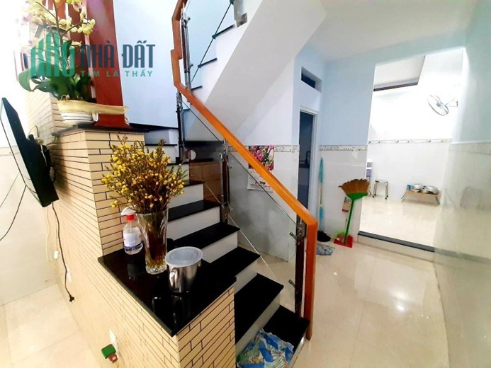 Gấp bán nhà gần 50m2 Âu Cơ Tân Bình chỉ 3 tỷ xx Xây mới đẹp