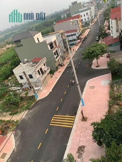 BÁN  ĐẤT THỊ TRẤN QUANG MINH- MÊ LINH- HÀ NỘI SỔ ĐỎ CHÍNH CHỦ
Sát Siêu thị mê Linh
