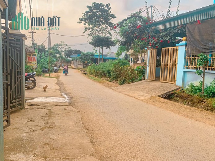 ĐẤT ĐẸP - GIÁ TỐT - Cần Bán 2 Lô Đất Vị Trí Đắc Địa Tại  huyện Phù Yên,  Sơn La