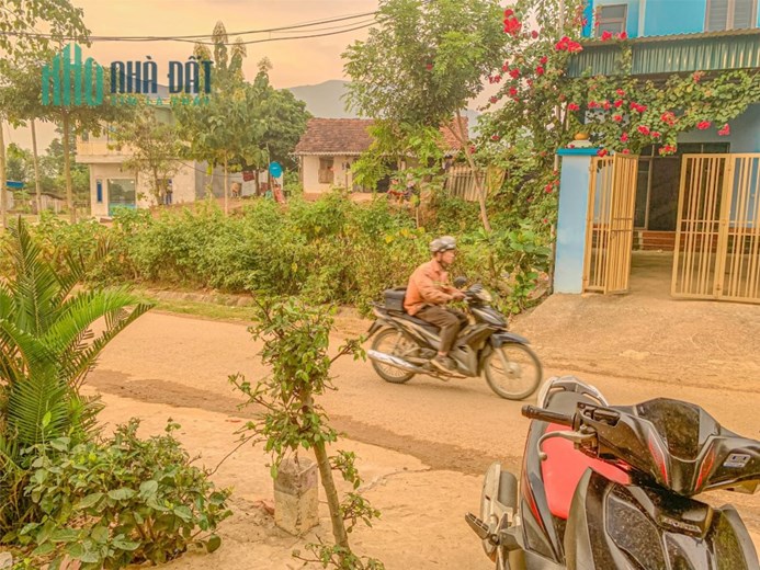 ĐẤT ĐẸP - GIÁ TỐT - Cần Bán 2 Lô Đất Vị Trí Đắc Địa Tại  huyện Phù Yên,  Sơn La