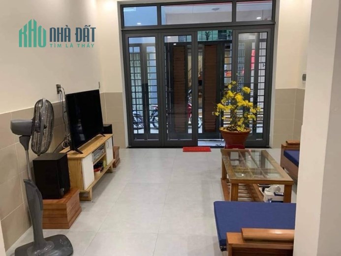 BÁN NHÀ 4 TẦNG ĐANG KINH DOANH DÒNG TIỀN, ĐƯỜNG LÊ ĐÌNH DƯƠNG HẢI CHÂU ĐÀ NẴNG CHỈ 4 TỶ.