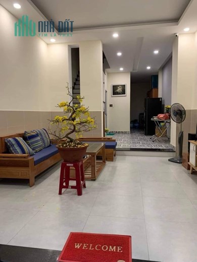 BÁN NHÀ 4 TẦNG ĐANG KINH DOANH DÒNG TIỀN, ĐƯỜNG LÊ ĐÌNH DƯƠNG HẢI CHÂU ĐÀ NẴNG CHỈ 4 TỶ.
