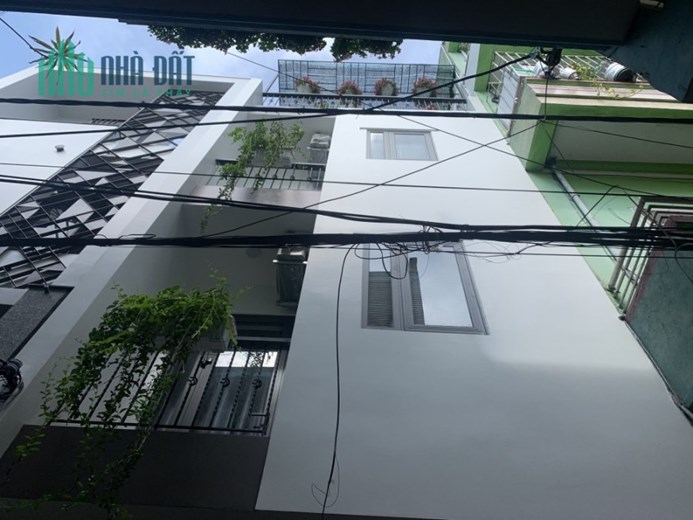 BÁN NHÀ 4 TẦNG ĐANG KINH DOANH DÒNG TIỀN, ĐƯỜNG LÊ ĐÌNH DƯƠNG HẢI CHÂU ĐÀ NẴNG CHỈ 4 TỶ.