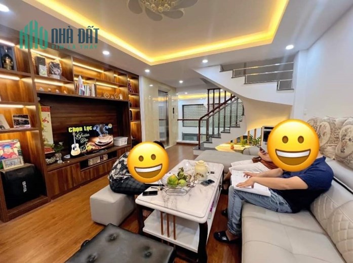 TRUNG TÂM THANH XUÂN - PHỐ LƯƠNG THẾ VINH -  PHÂN LÔ Ô TÔ TRÁNH . 55M X 6T. GIÁ 13 TỶ