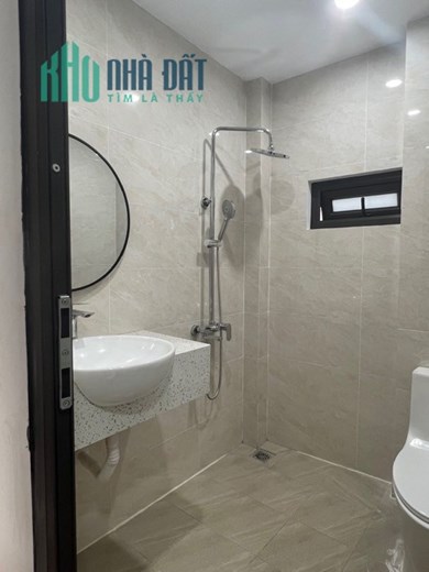 Bán nhà ngõ 80 Hoa Lâm, gần oto tránh 40m x 4T chỉ nhỉnh 3 tỷ TL. LH: 0936123469
